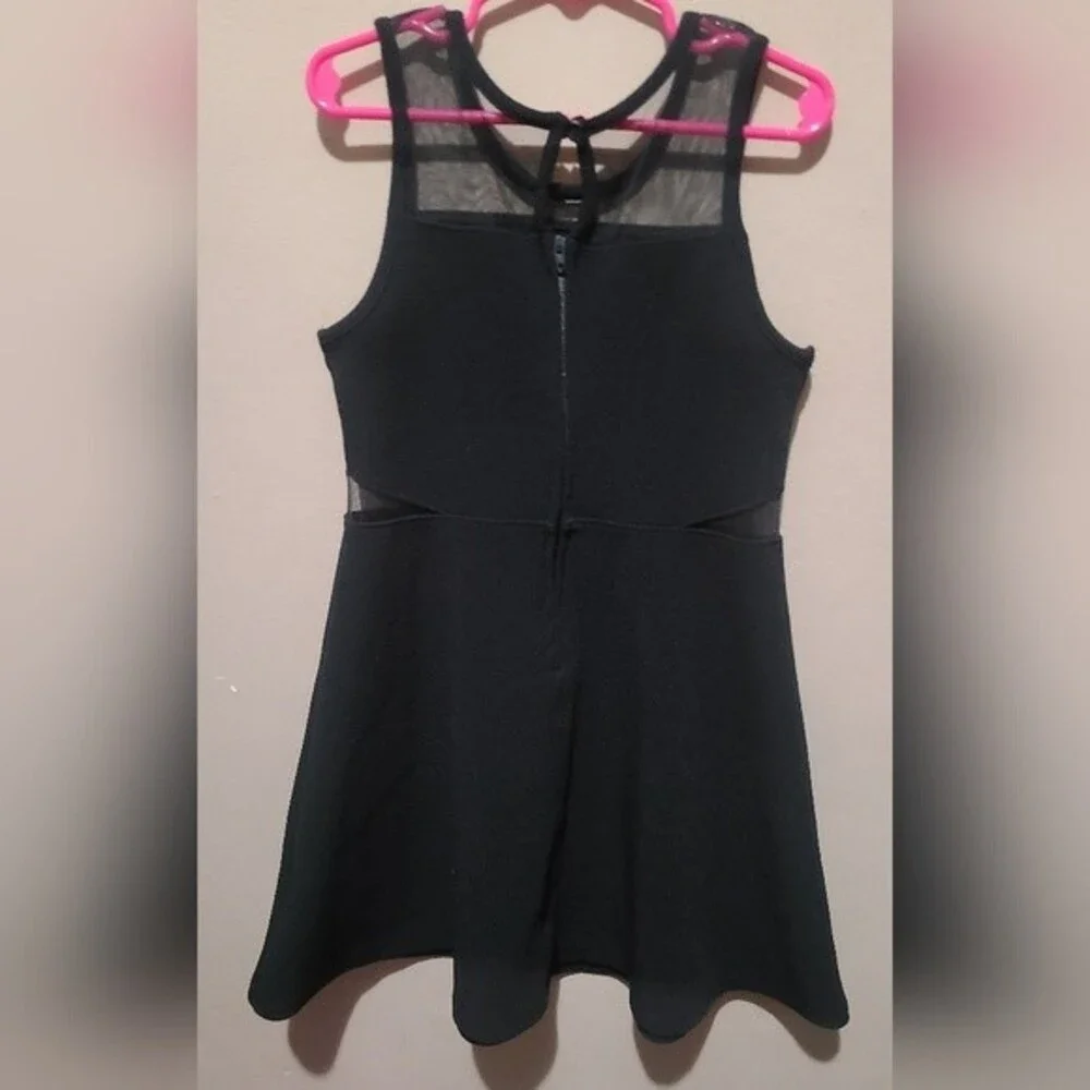 Childern's place round neck flare dress black M 7/8 *